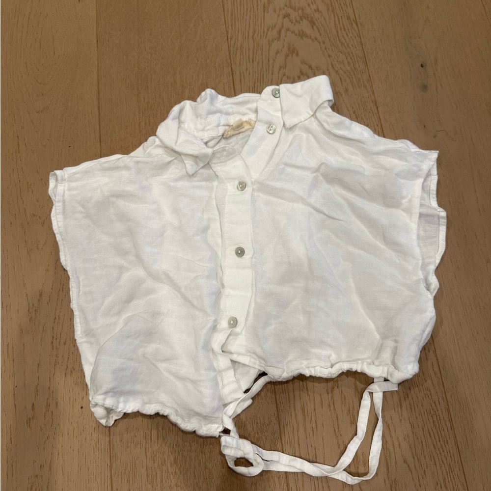 Elan White Cropped Button-Up Tie Front Top